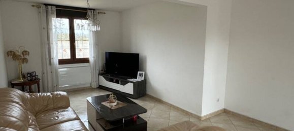 4 bedrooms House in Villiers-en-Lieu, France No. 272254 6