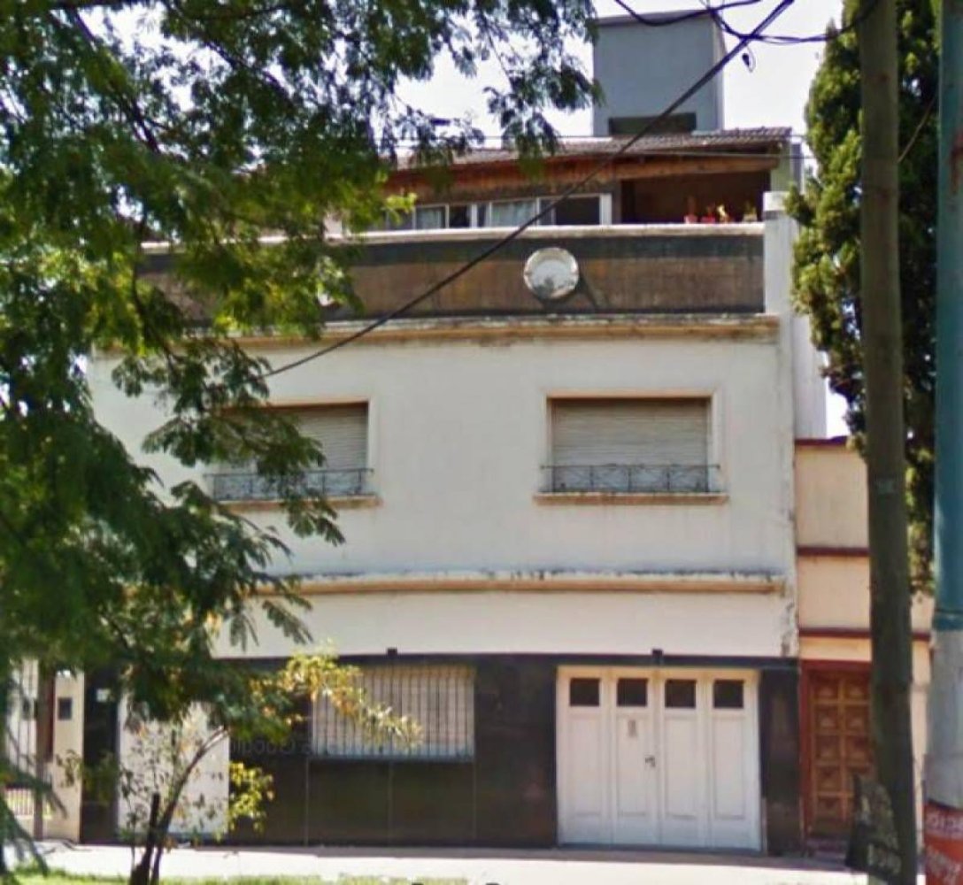 Studio in Lanus, Argentina No. 55675