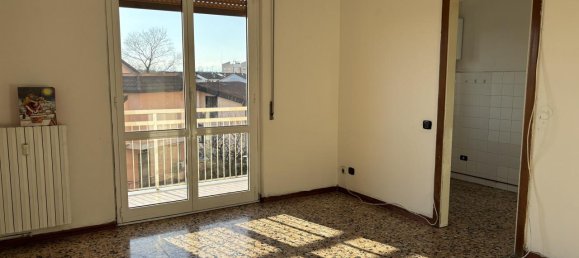 2 rooms Apartment in Pogliano Milanese, Italy No. 81749 6