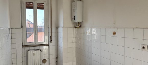 2 rooms Apartment in Pogliano Milanese, Italy No. 81749 10