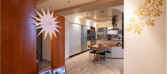 6 bedrooms House in Gualtieri, Italy No. 289477 13