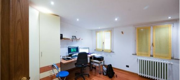 6 bedrooms House in Gualtieri, Italy No. 289477 39