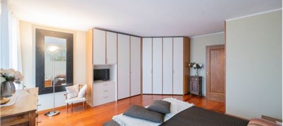 6 bedrooms House in Gualtieri, Italy No. 289477 28