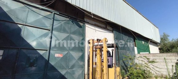 2 rooms Warehouse in Rome, Italy No. 267073 2