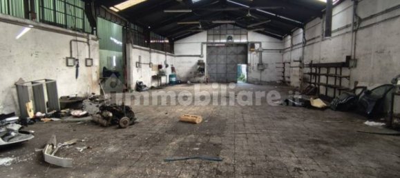 2 rooms Warehouse in Rome, Italy No. 267073 5