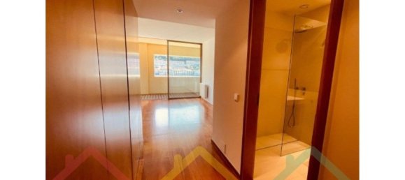 3 bedrooms Apartment in Porto, Portugal No. 97840 17