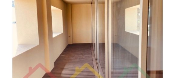 3 bedrooms Apartment in Porto, Portugal No. 97840 26