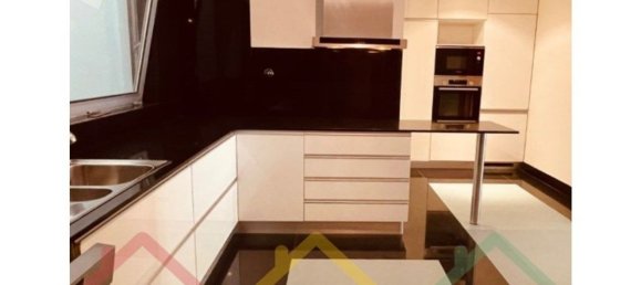 3 bedrooms Apartment in Porto, Portugal No. 97840 5