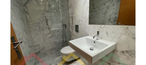 3 bedrooms Apartment in Porto, Portugal No. 97840 11