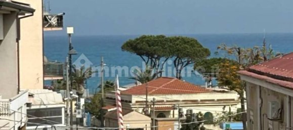 Apartamento de 7 dormitorios en Bianco, Italy No. 343541 18