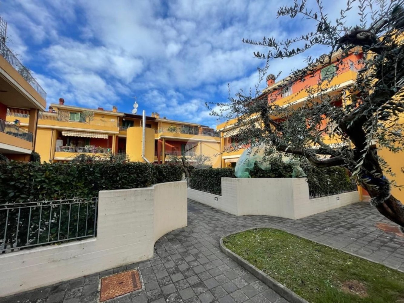 3 rooms Apartment in Fano, Italy No. 25565