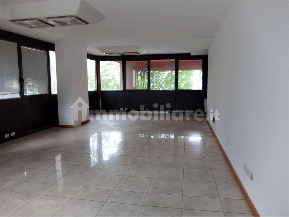 1 room Office in Oderzo, Italy No. 219393