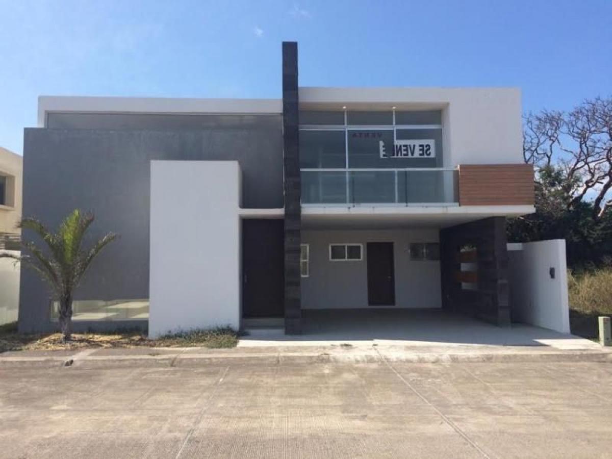 Casa de 3 dormitorios en Veracruz, Mexico No. 213553