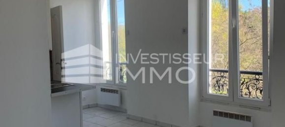 Edificio en Saint-Fargeau-Ponthierry, France 375 m² No. 288271 2