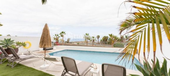 3 bedrooms Villa in Adeje, Spain No. 180683 9