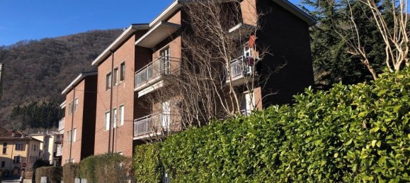 1 bedroom Apartment in Valbrona, Italy No. 124129 2