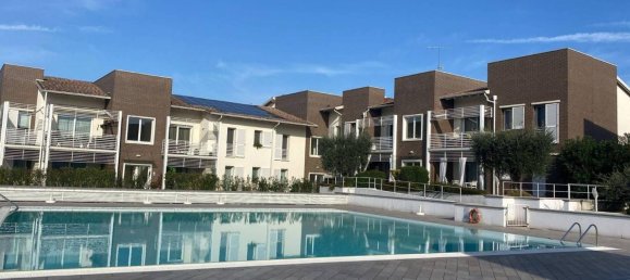 2غرفة شقة في Desenzano del Garda, Italy رقم 30699 16