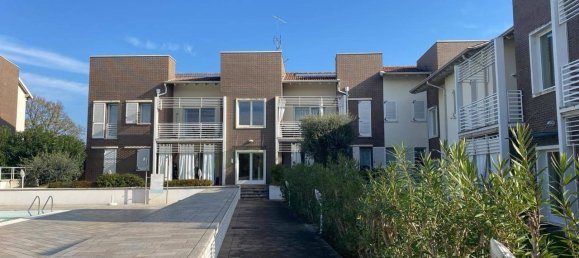 2غرفة شقة في Desenzano del Garda, Italy رقم 30699 2