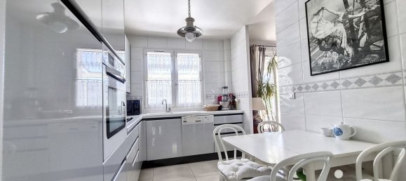 8-Zimmer Haus in Paray-Vieille-Poste, France, Nr. 187782 3