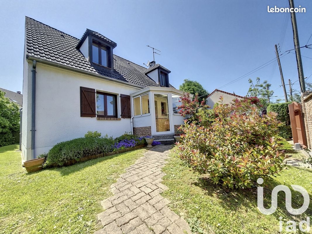 8-Zimmer Haus in Paray-Vieille-Poste, France, Nr. 187782