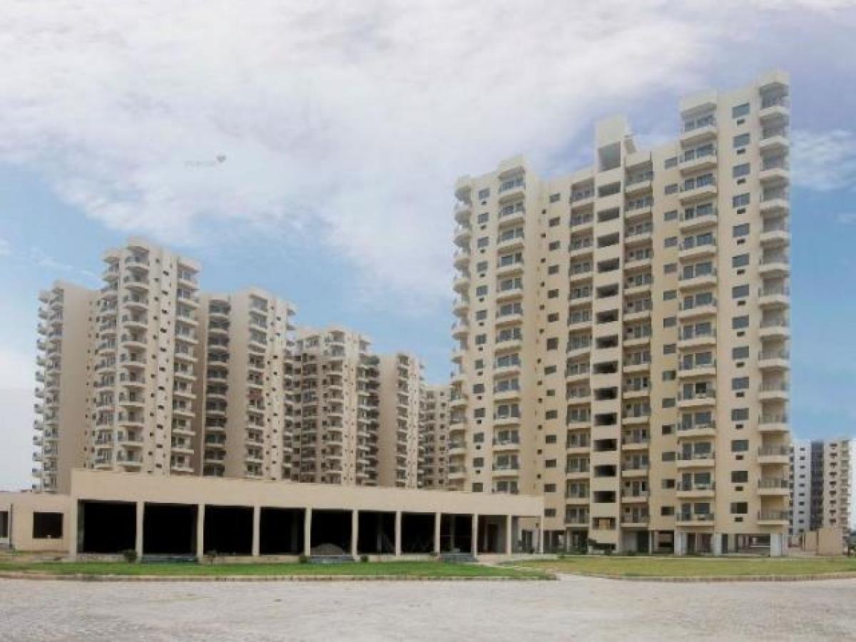 3 bedrooms House in Gurgaon, India No. 6980