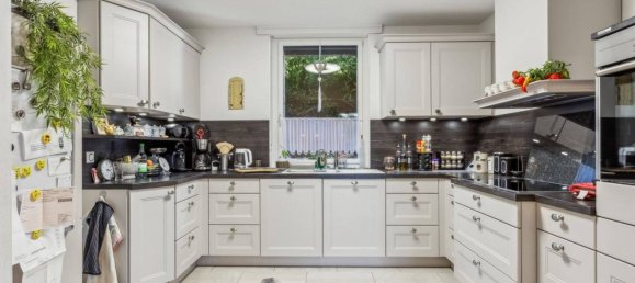 7 rooms House in Unna, Germany No. 371032 3