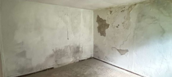 5 bedrooms Apartment in Villa Basilica, Italy No. 323348 4