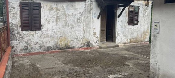 5 bedrooms Apartment in Villa Basilica, Italy No. 323348 10