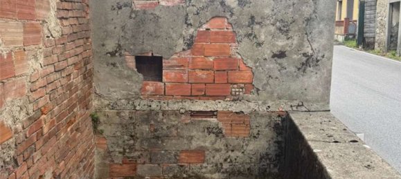 5 bedrooms Apartment in Villa Basilica, Italy No. 323348 16