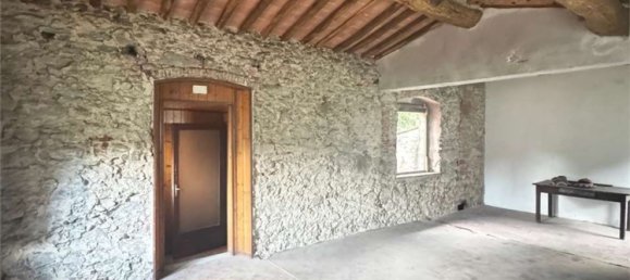 5 bedrooms Apartment in Villa Basilica, Italy No. 323348 19