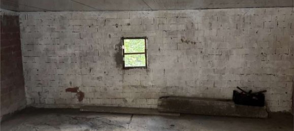 5 bedrooms Apartment in Villa Basilica, Italy No. 323348 9