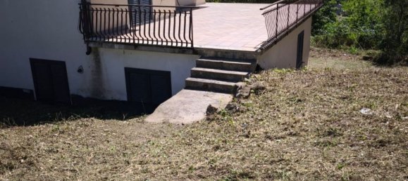 4 bedrooms Villa in Montemarano, Italy No. 323653 2