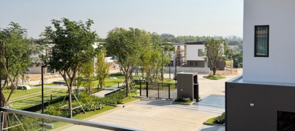 4 bedrooms House for sale in Pattaya, Chonburi, Eastern Thailand, Thailand № 82642 25