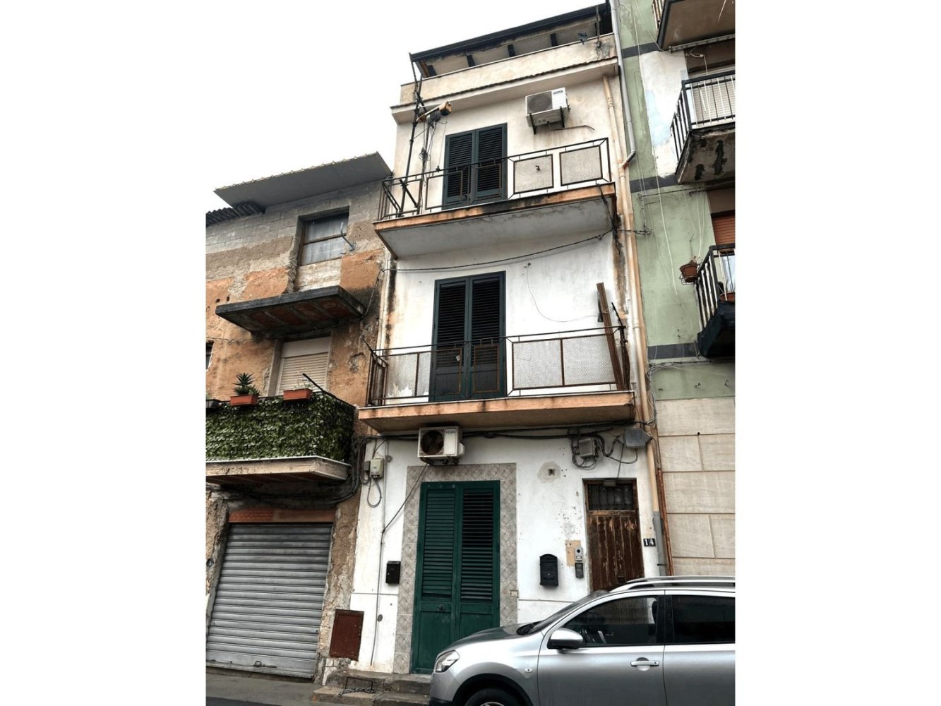 2 rooms Apartment in Palermo, Italy No. 45344