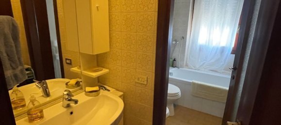 2-salle Appartement à Milan, Italy No. 336906 19