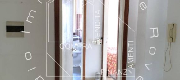 Apartamento de 2 dormitorios en Gallarate, Italy No. 127662 7