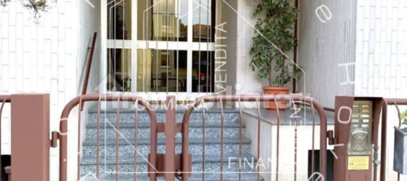 Apartamento de 2 dormitorios en Gallarate, Italy No. 127662 2