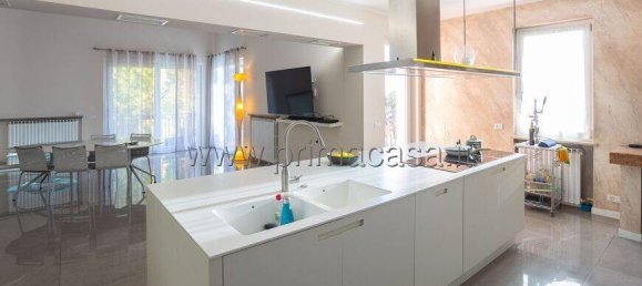 4 bedrooms Villa in Negrar, Italy No. 221813 11