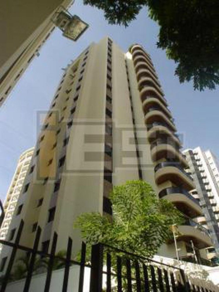 Apartamento de 3 dormitorios en Sao Paulo, Brazil No. 439504