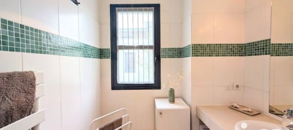 5 bedrooms Villa in Le Bouscat, France No. 279099 11