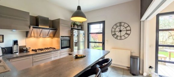 5 bedrooms Villa in Le Bouscat, France No. 279099 19