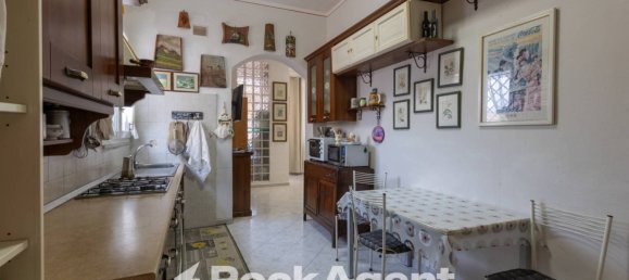 2 Schlafzimmer Wohnung in Livorno, Italy, Nr. 273470 5