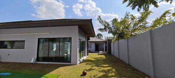 3 Schlafzimmer Haus in Pattaya, Thailand, Nr. 67384 5