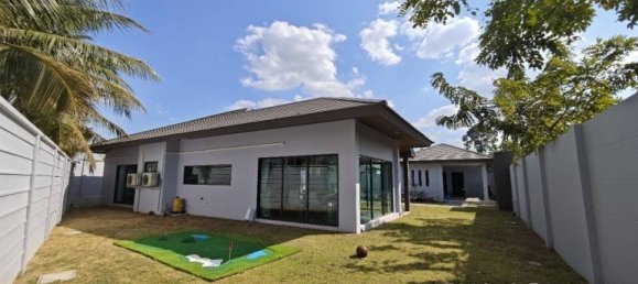 3 Schlafzimmer Haus in Pattaya, Thailand, Nr. 67384 4