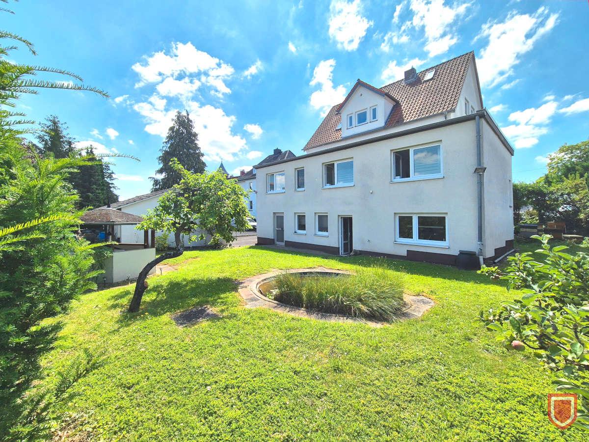 14 rooms Building in Kassel, Germany No. 337556