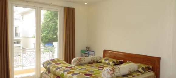 4 Schlafzimmer Villa in Long Bien, Vietnam, Nr. 4675 11