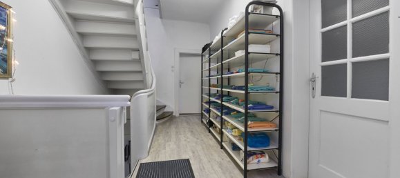 Здание с 8 комнатами в Эммендинген, Германия № 61697 6