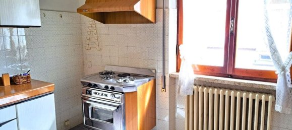 Apartamento de 5 divisões em Carrara, Italy N.º 31139 2