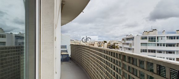 3 bedrooms Apartment in Paris, France No. 182947 6