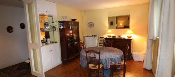 Apartamento de 3 dormitorios en Louveciennes, France No. 161627 2